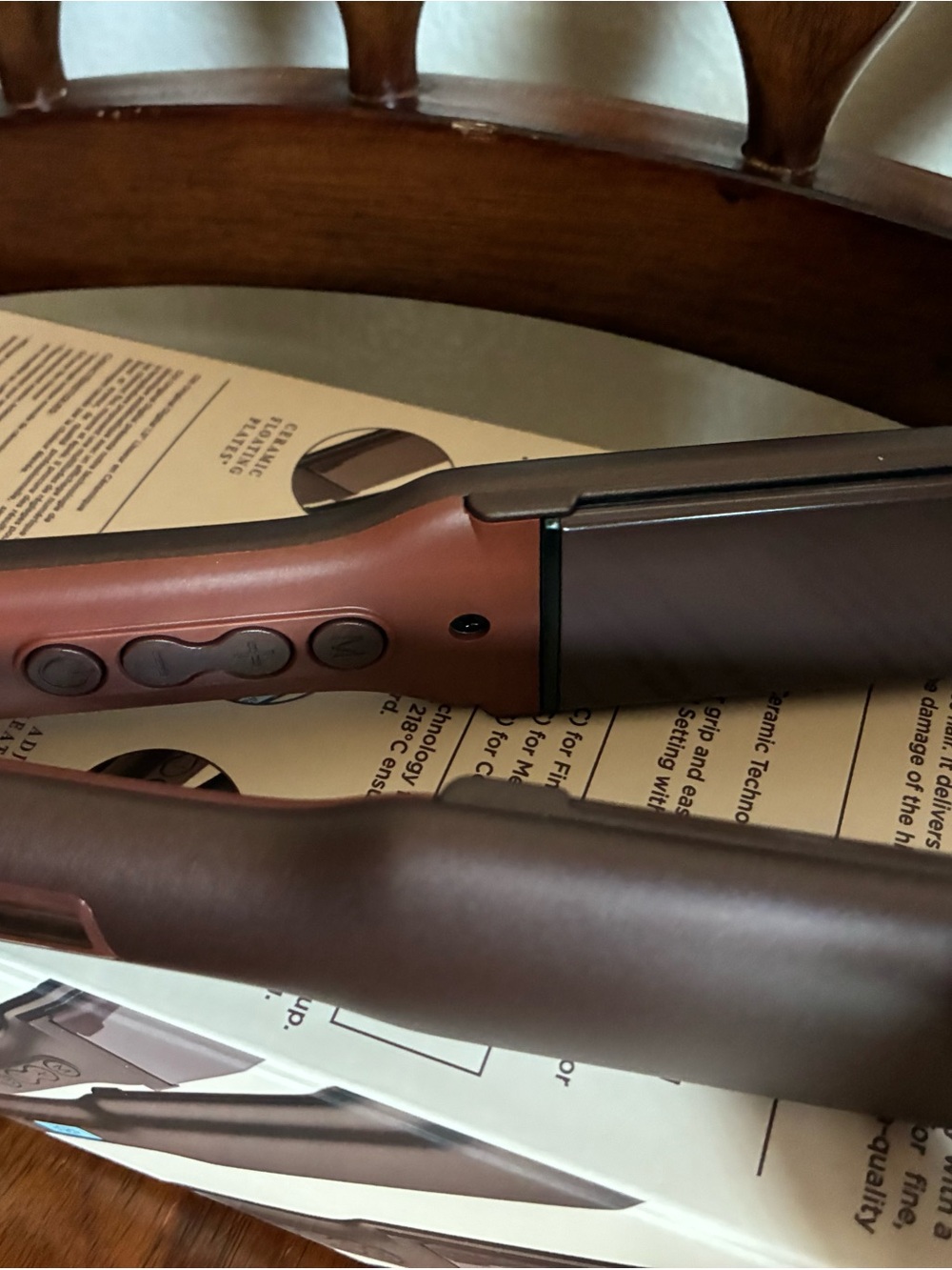 CHI Flat Iron - Picture 4 of 7